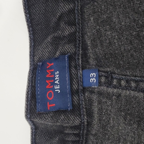 Vintage 2000 Tommy Hilfiger Black Denim Cargo Shorts Sz 33W - Picture 9 of 11